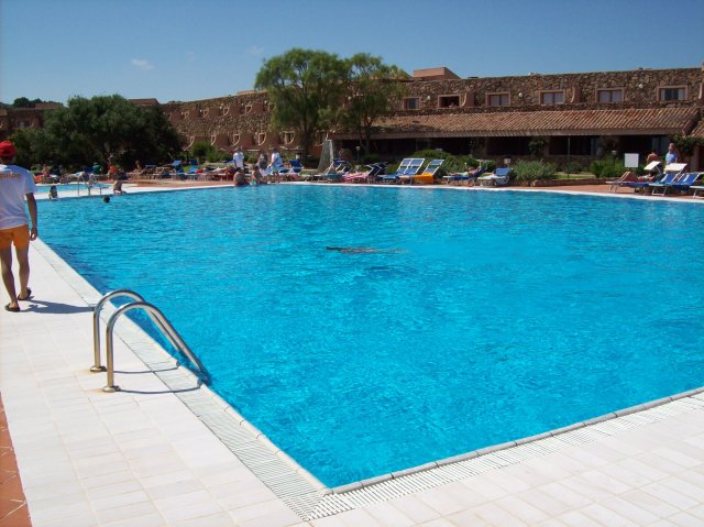 LA PISCINA